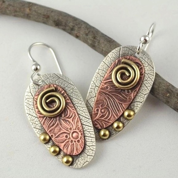 Jewelry - Boho Flower Leaf Dangle Hoop Earrings Silver Tone Zinc Alloy Boutique Jewelry